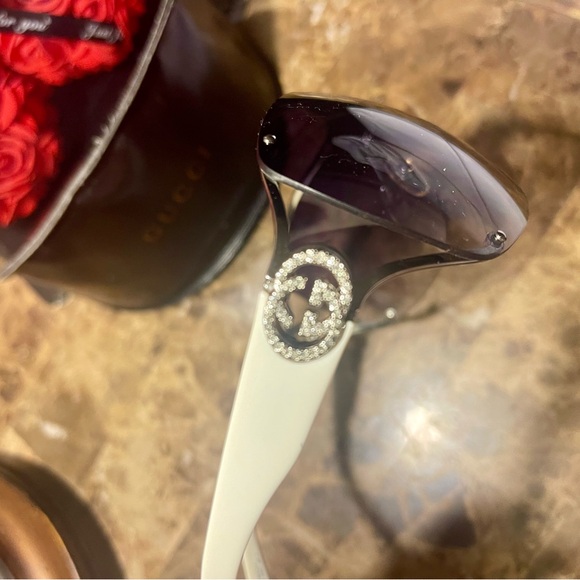 Gucci - Picture 6 of 8